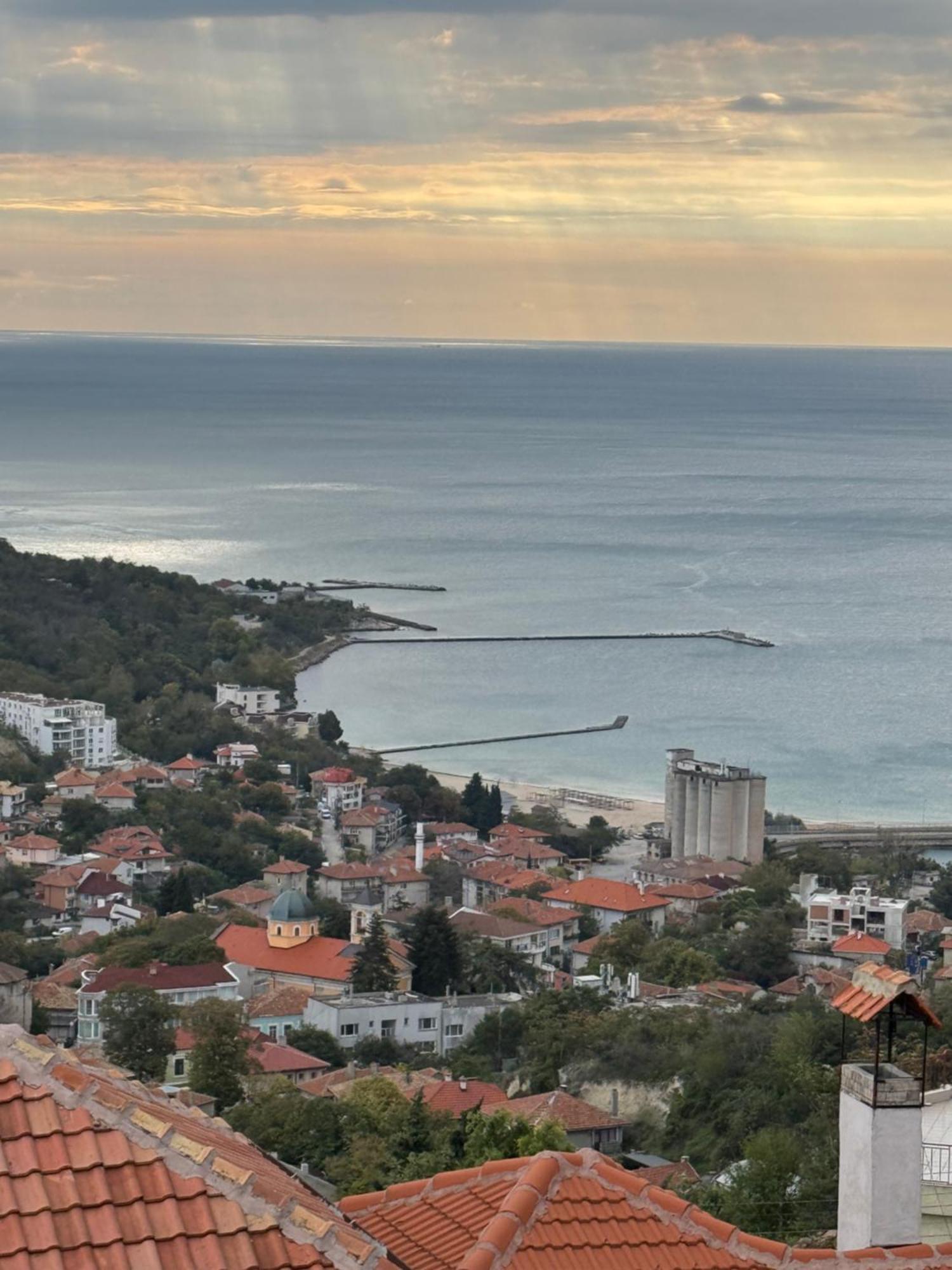 Kakavanen'S Sea View Apartment Balchik Exterior foto
