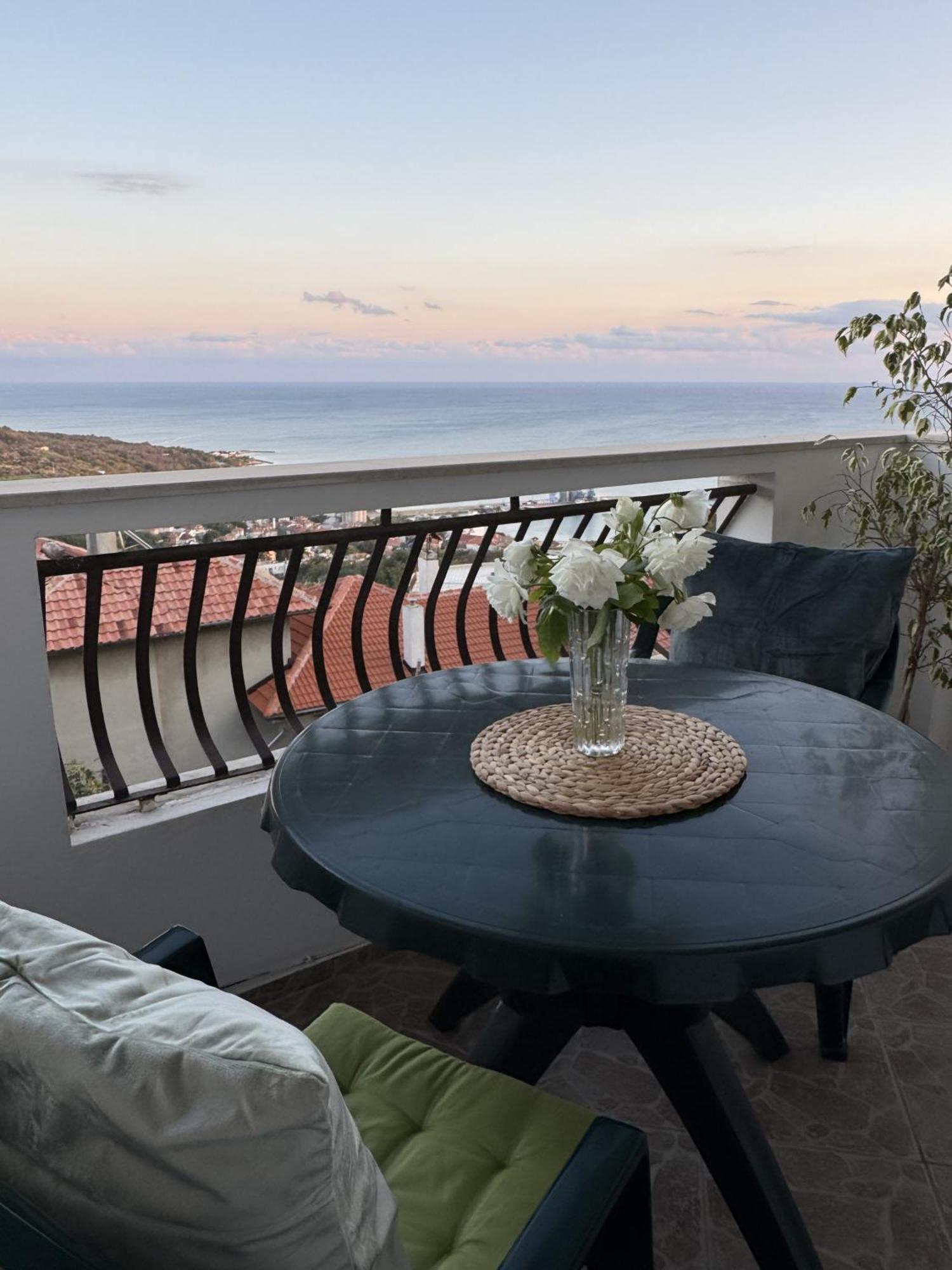 Kakavanen'S Sea View Apartment Balchik Exterior foto